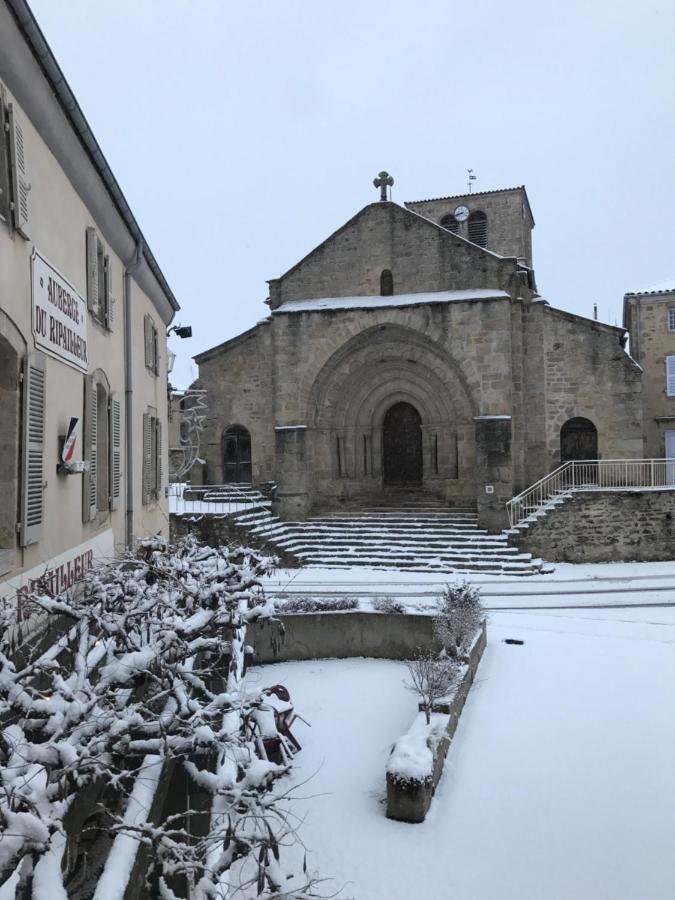 Auberge Du Ripailleur Dore-l'Eglise ภายนอก รูปภาพ